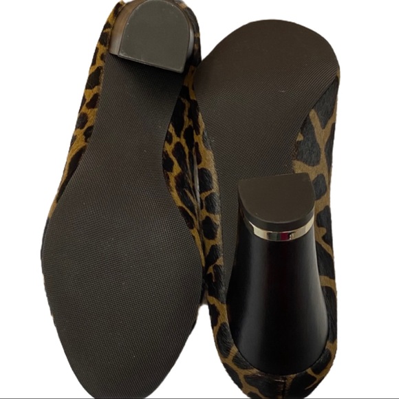 New Ann Taylor Round Toe Cheetah Pumps - Picture 3 of 6